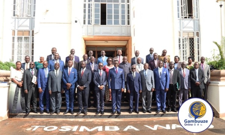 Katikkiro guides new County Chiefs and Deputies in managing their responsibilities